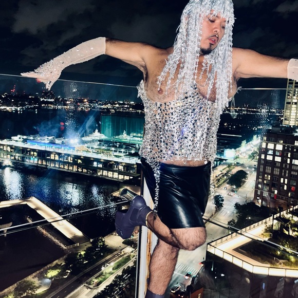 Meet your Posher, Omar - Picture 10 of 11